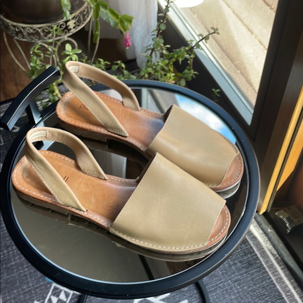 Women's J Jill Tan Leather Sandals